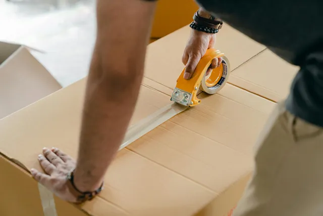 Kommissionierung & Verpackung